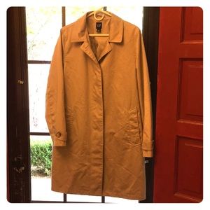 Gap Raincoat in EUC